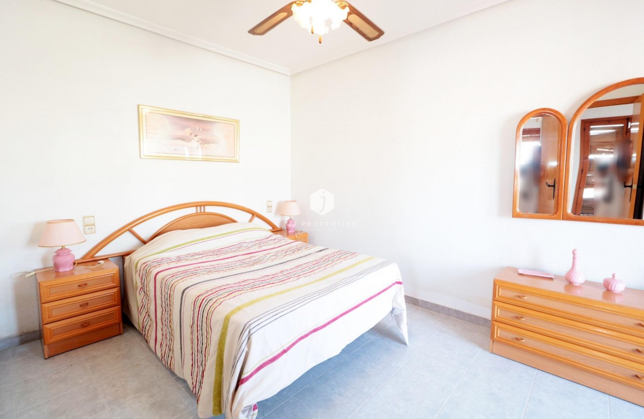 Resale - Penthouse -
Torrevieja - Habaneras