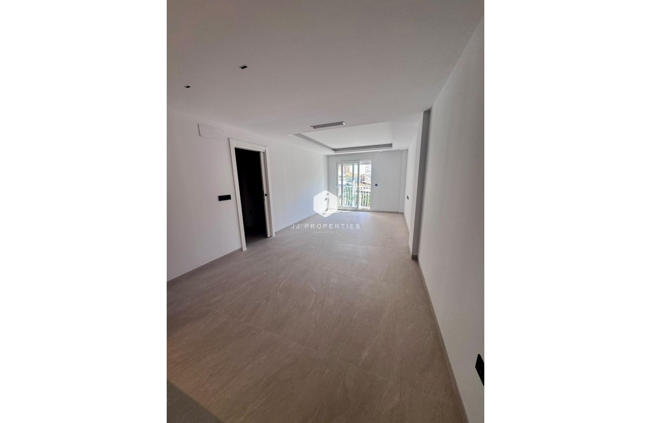 D'occasion - Appartement -
Torrevieja - Centro