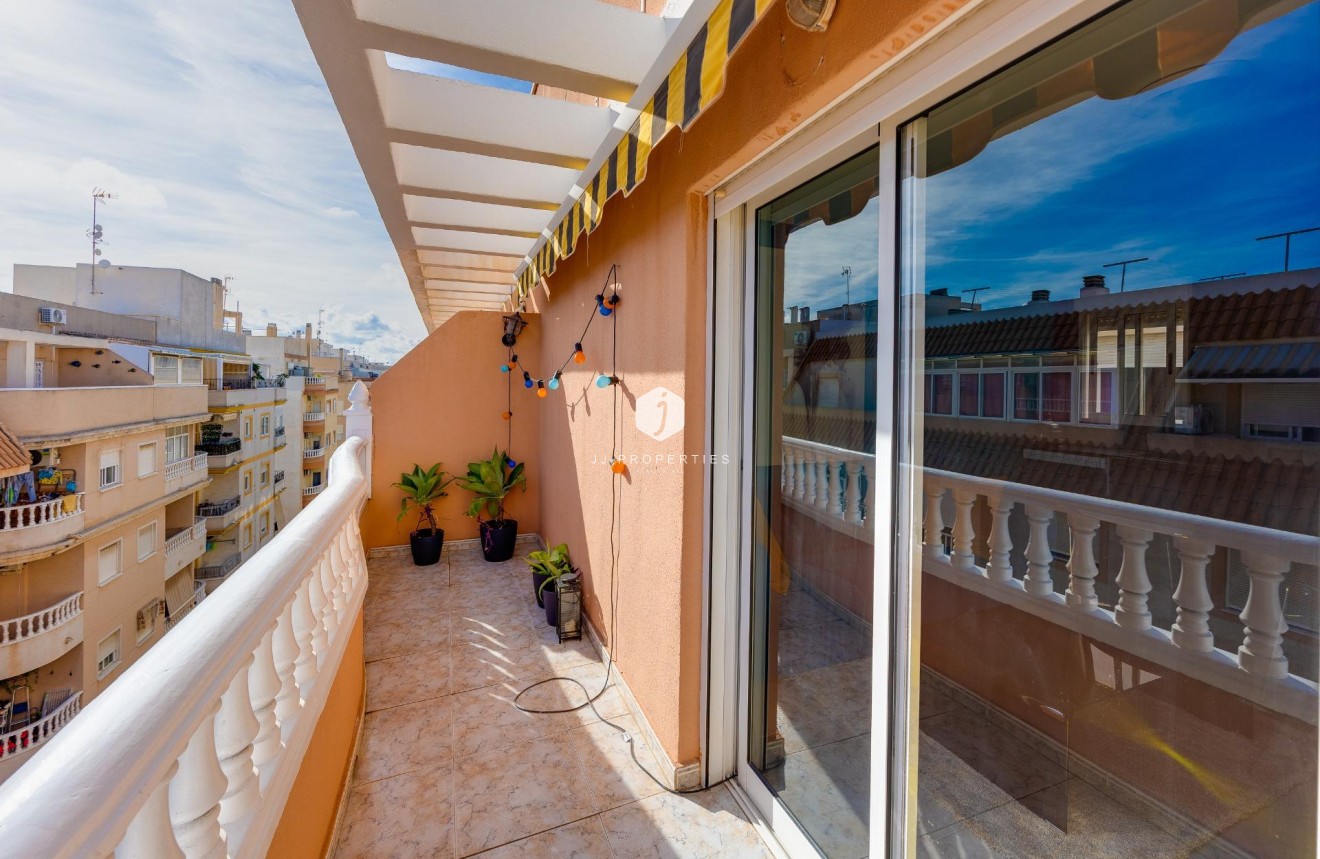 D'occasion - Appartement -
Torrevieja - Estacion de autobuses