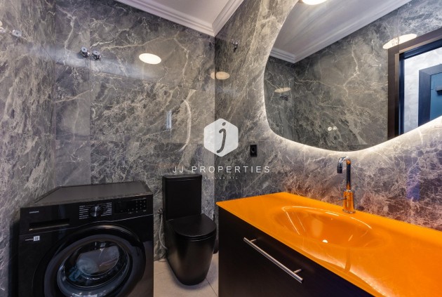 D'occasion - Appartement -
Torrevieja - Estacion de autobuses