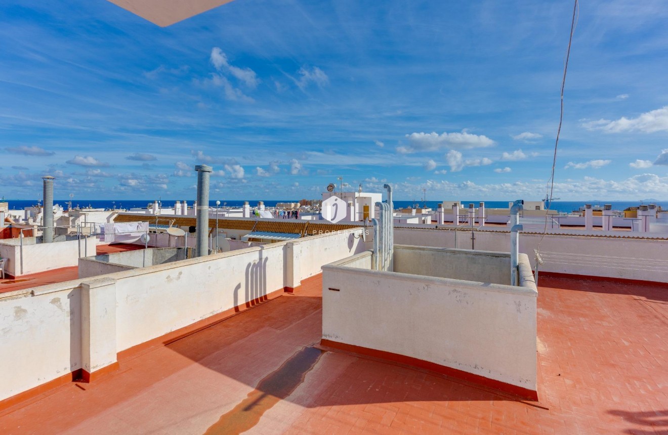 D'occasion - Appartement -
Torrevieja - Estacion de autobuses
