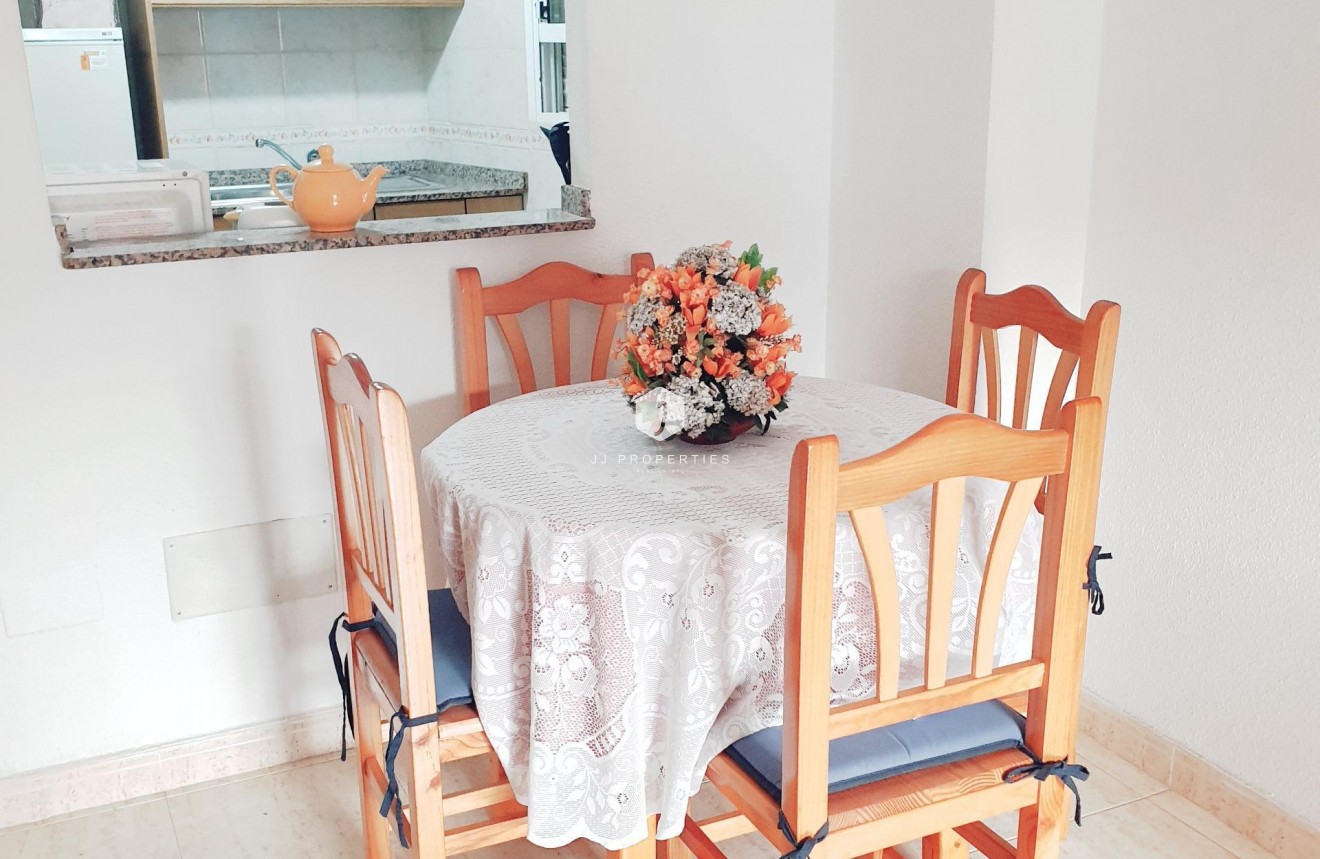 Segunda mano - Apartamento / piso -
Torrevieja - PARQUE DE LAS NACIONES