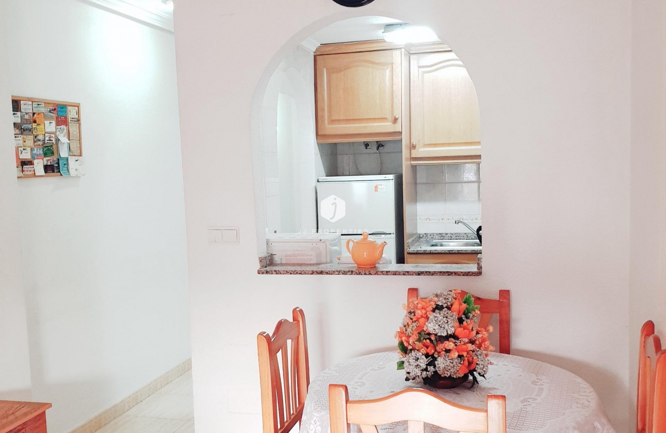 Segunda mano - Apartamento / piso -
Torrevieja - PARQUE DE LAS NACIONES