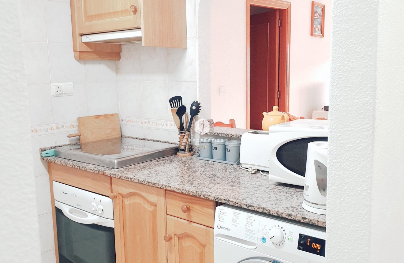 Segunda mano - Apartamento / piso -
Torrevieja - PARQUE DE LAS NACIONES