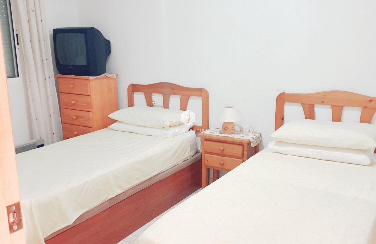 Segunda mano - Apartamento / piso -
Torrevieja - PARQUE DE LAS NACIONES