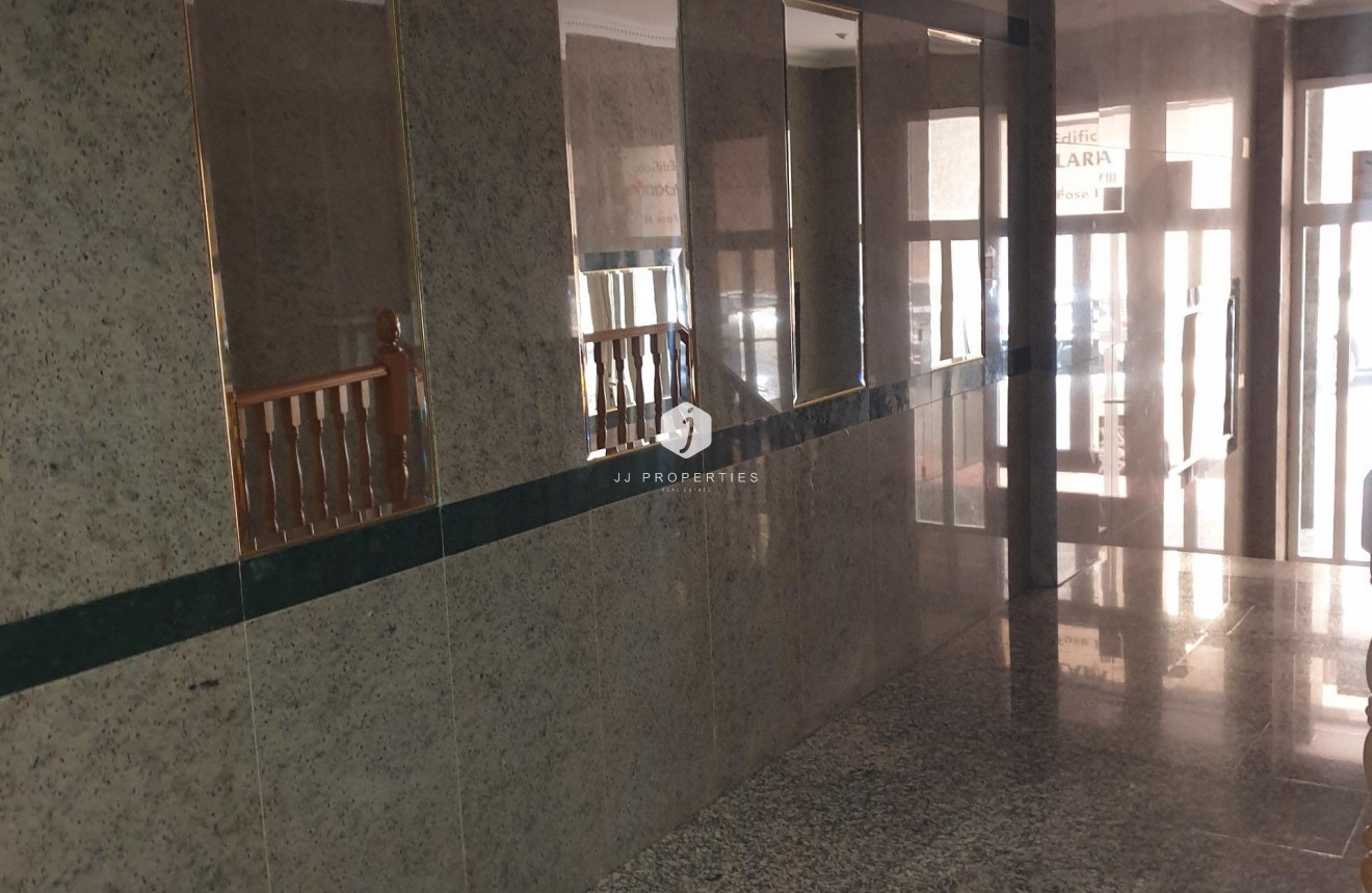 Segunda mano - Apartamento / piso -
Torrevieja - PARQUE DE LAS NACIONES