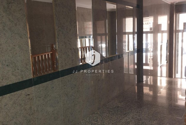 Segunda mano - Apartamento / piso -
Torrevieja - PARQUE DE LAS NACIONES