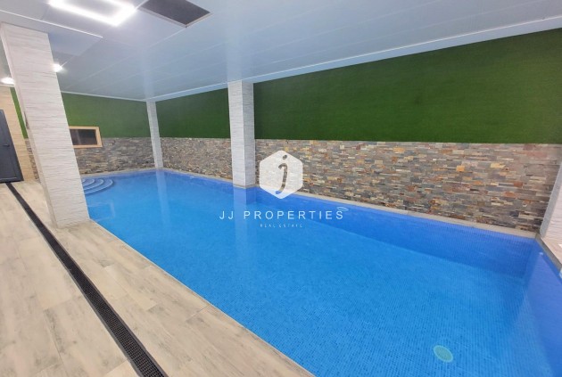 Z drugiej ręki - Mieszkanie w bloku -
Torrevieja - Playa del Cura