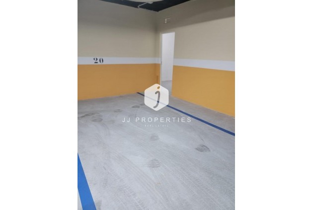 Z drugiej ręki - Mieszkanie w bloku -
Torrevieja - Playa del Cura