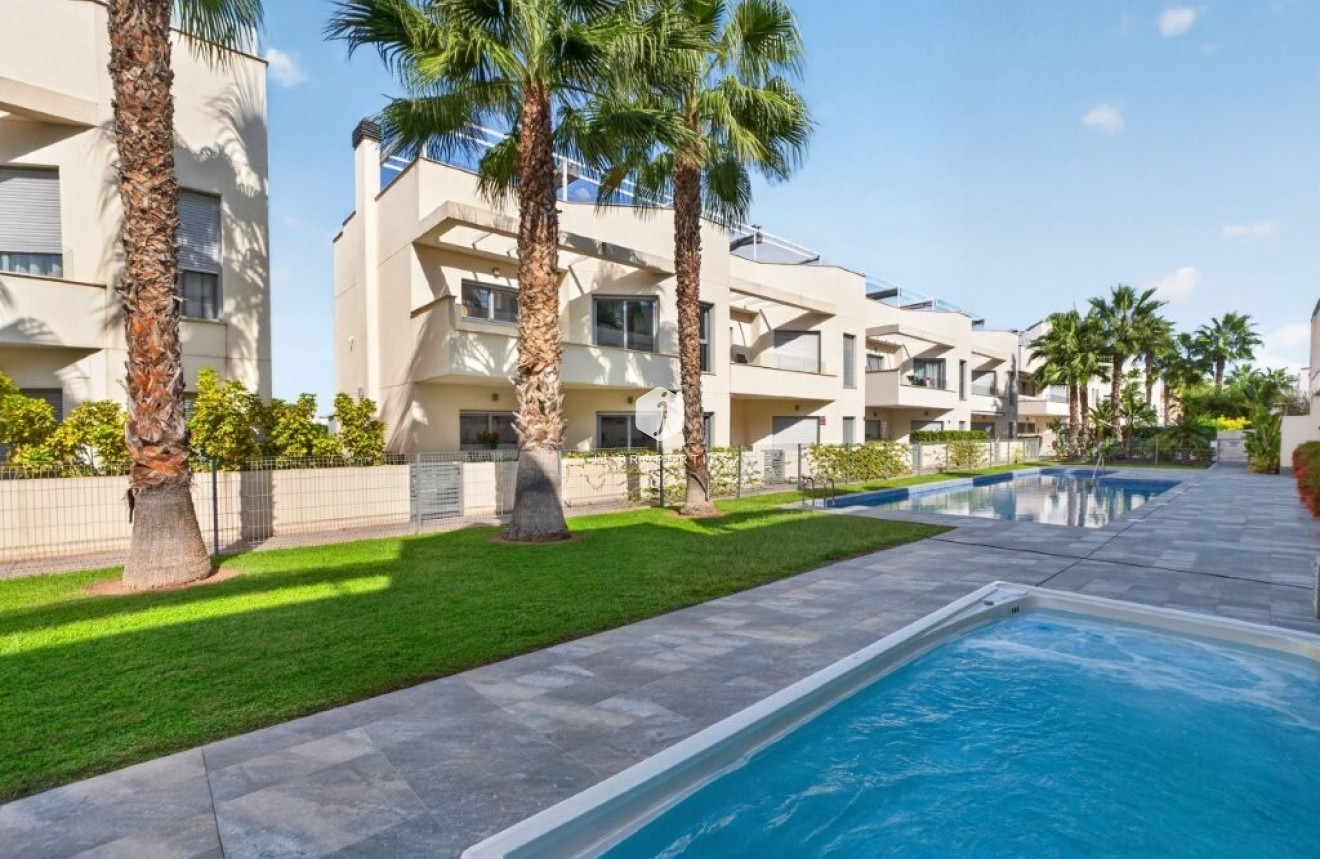 Segunda mano - Chalet -
Torrevieja - La veleta