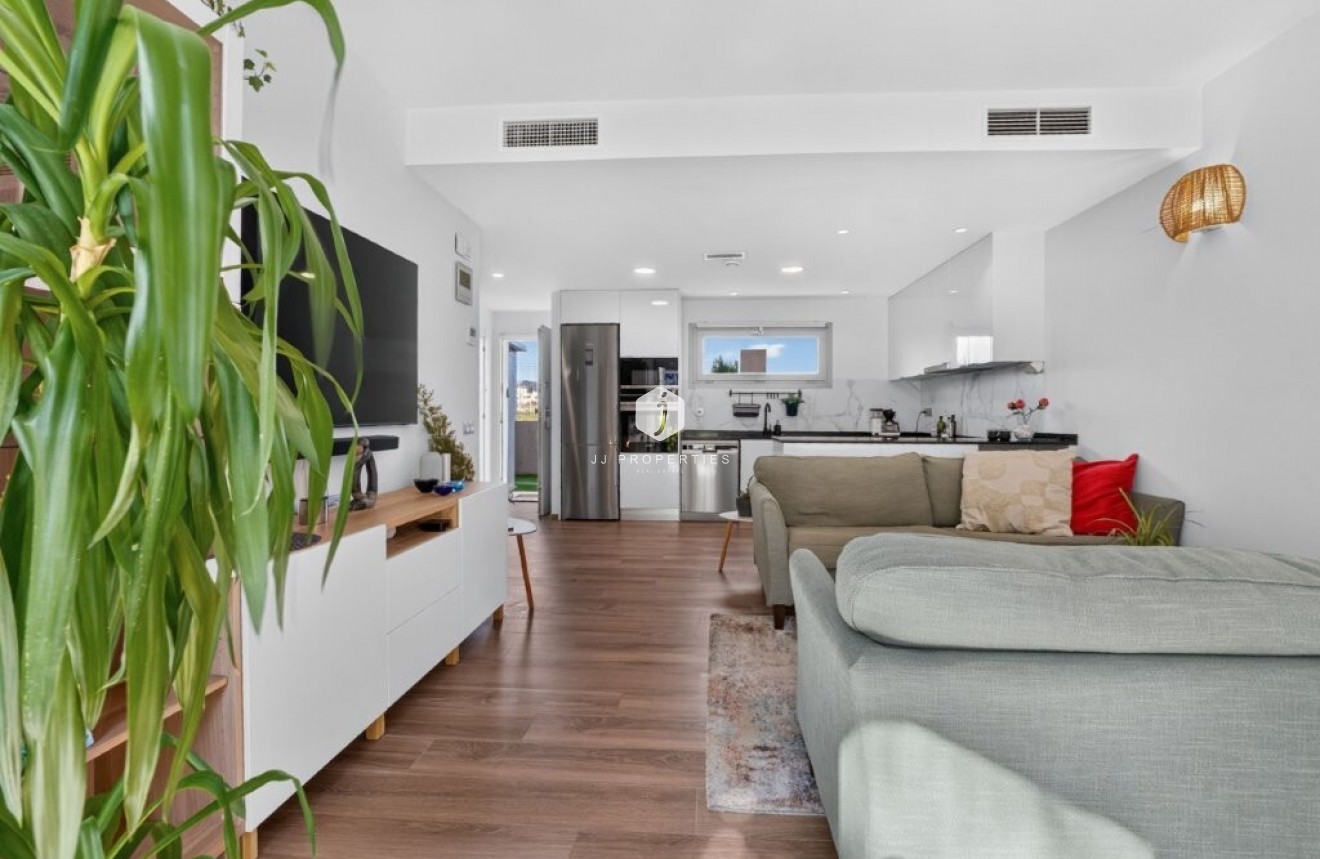 Segunda mano - Chalet -
Torrevieja - La veleta