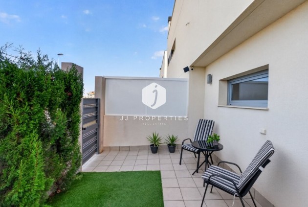 Segunda mano - Chalet -
Torrevieja - La veleta