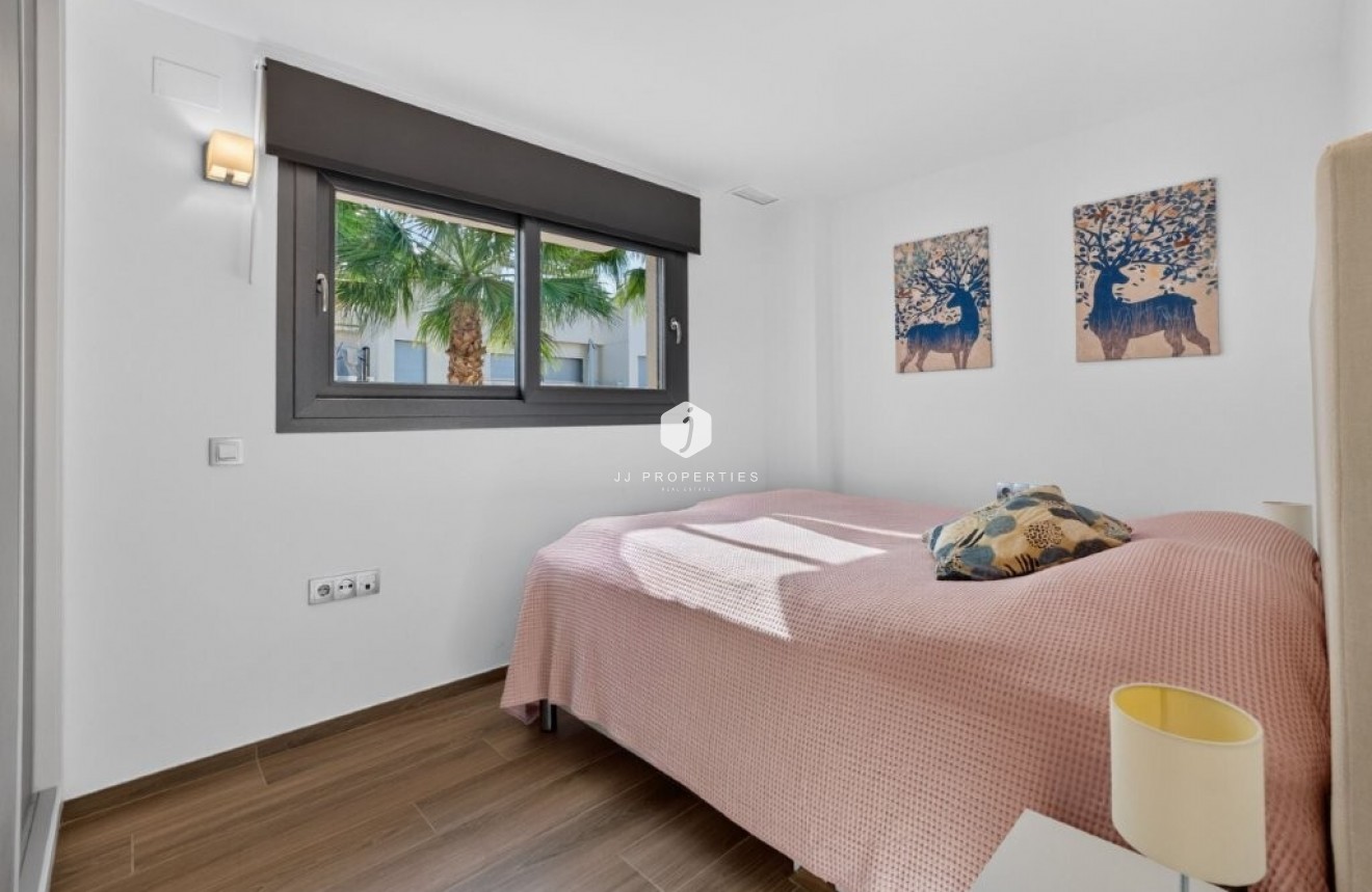 Segunda mano - Chalet -
Torrevieja - La veleta