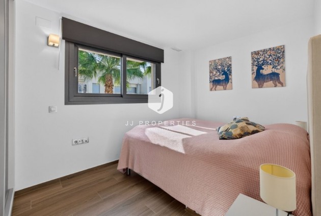 Segunda mano - Chalet -
Torrevieja - La veleta