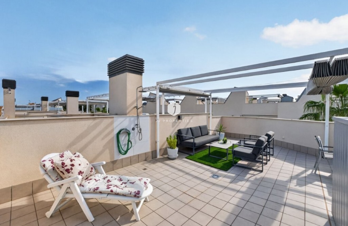 Segunda mano - Chalet -
Torrevieja - La veleta