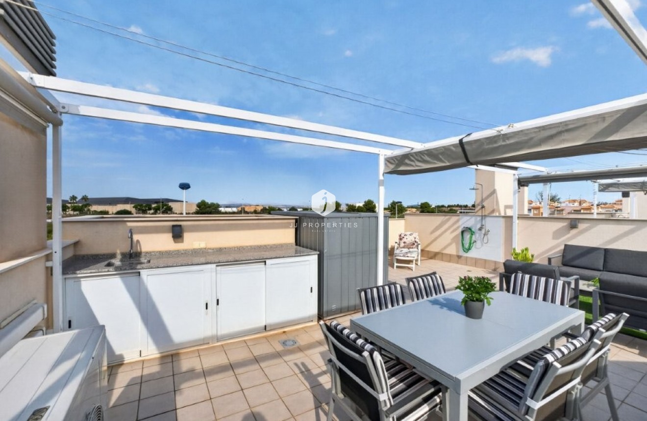 Segunda mano - Chalet -
Torrevieja - La veleta
