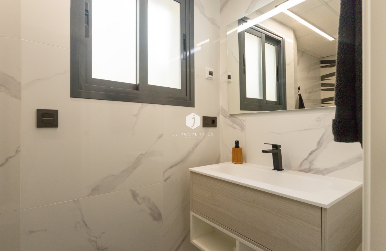 Aus zweiter Hand - Wohnung -
Torrevieja - Costa Blanca