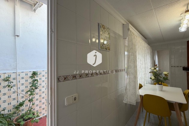 Aus zweiter Hand - Wohnung -
Torrevieja - Centro