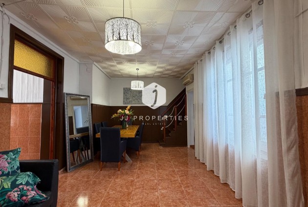 Aus zweiter Hand - Wohnung -
Torrevieja - Centro