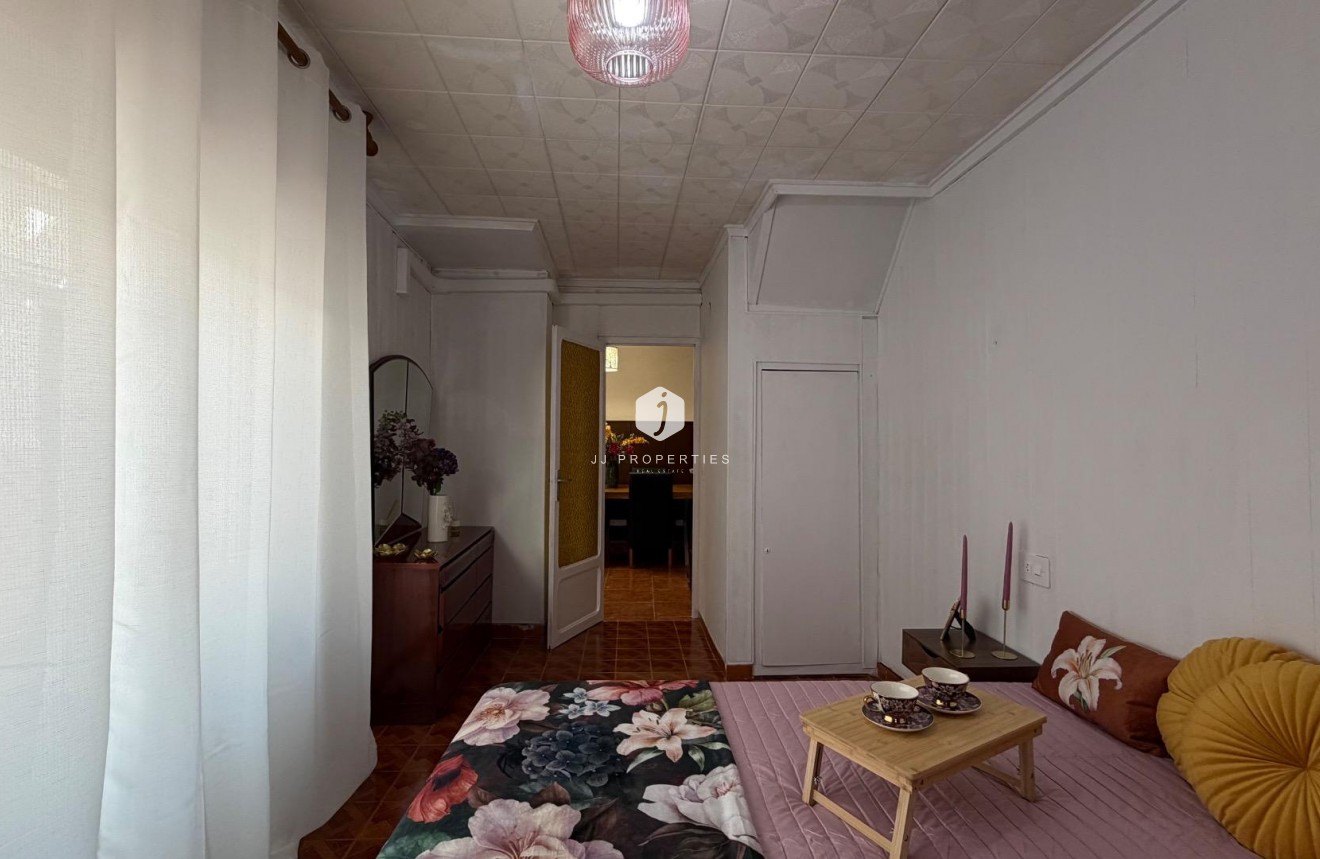 Aus zweiter Hand - Wohnung -
Torrevieja - Centro