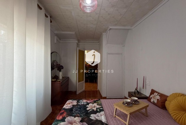 Aus zweiter Hand - Wohnung -
Torrevieja - Centro