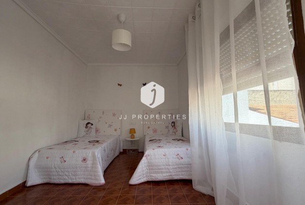 Aus zweiter Hand - Wohnung -
Torrevieja - Centro