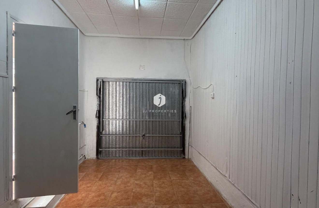 Aus zweiter Hand - Wohnung -
Torrevieja - Centro