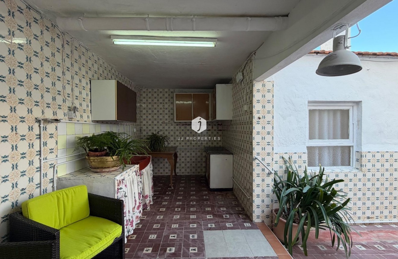 Aus zweiter Hand - Wohnung -
Torrevieja - Centro