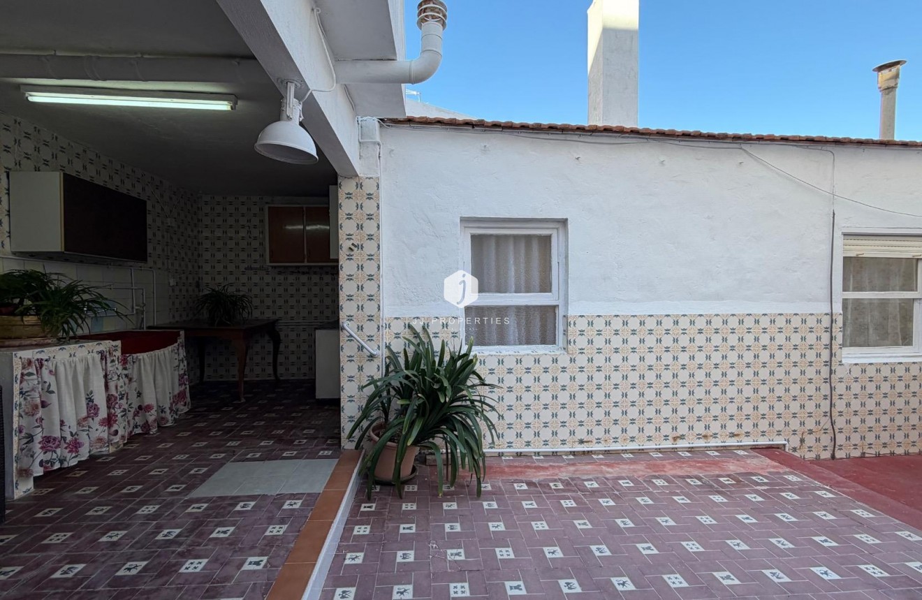 Aus zweiter Hand - Wohnung -
Torrevieja - Centro