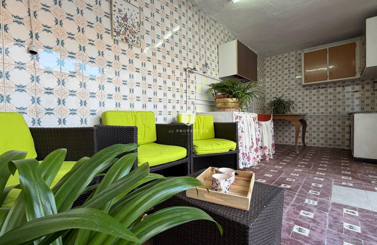 Aus zweiter Hand - Wohnung -
Torrevieja - Centro