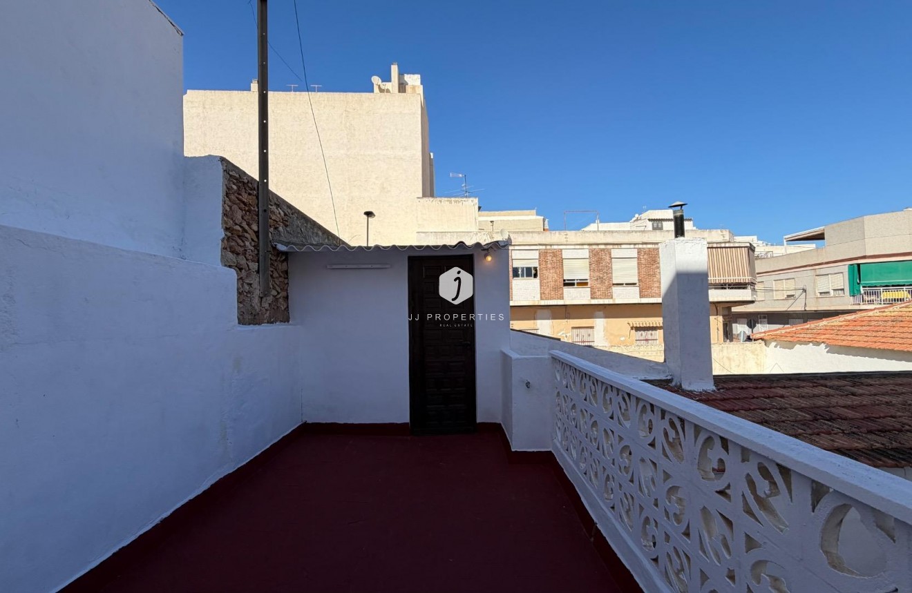 Aus zweiter Hand - Wohnung -
Torrevieja - Centro