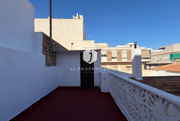Aus zweiter Hand - Wohnung -
Torrevieja - Centro