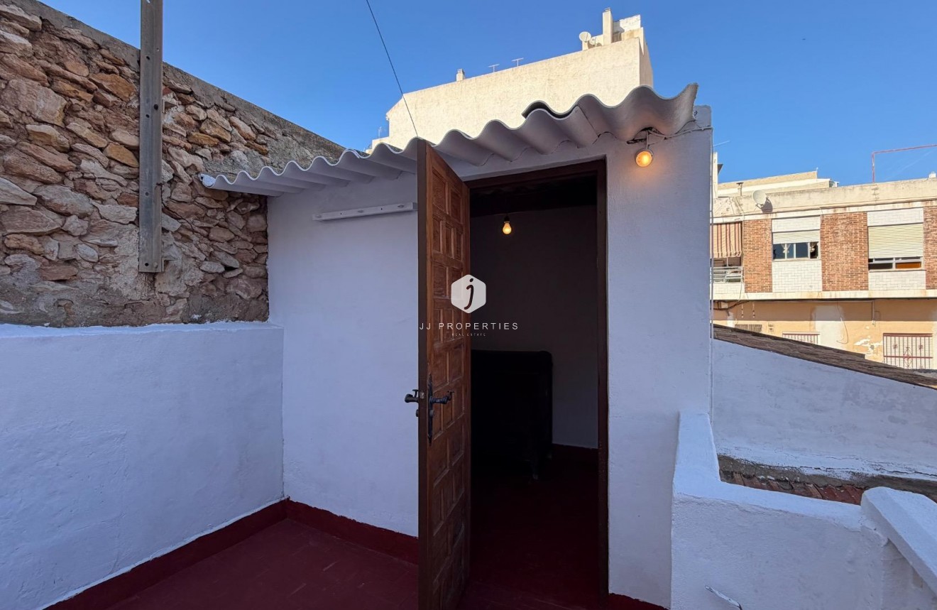 Aus zweiter Hand - Wohnung -
Torrevieja - Centro