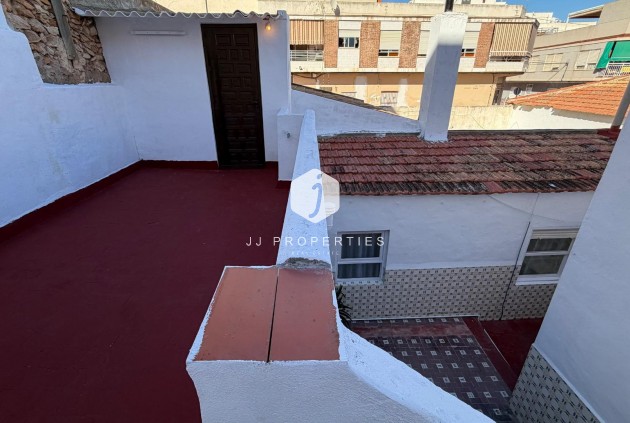 Aus zweiter Hand - Wohnung -
Torrevieja - Centro
