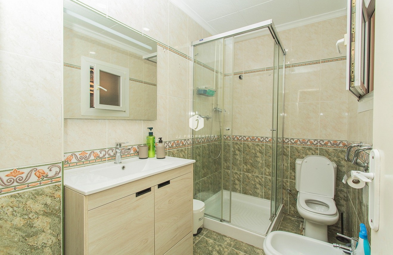 Tweedehands - Chalet -
Torrevieja - Costa Blanca