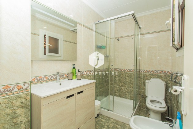 Tweedehands - Chalet -
Torrevieja - Costa Blanca