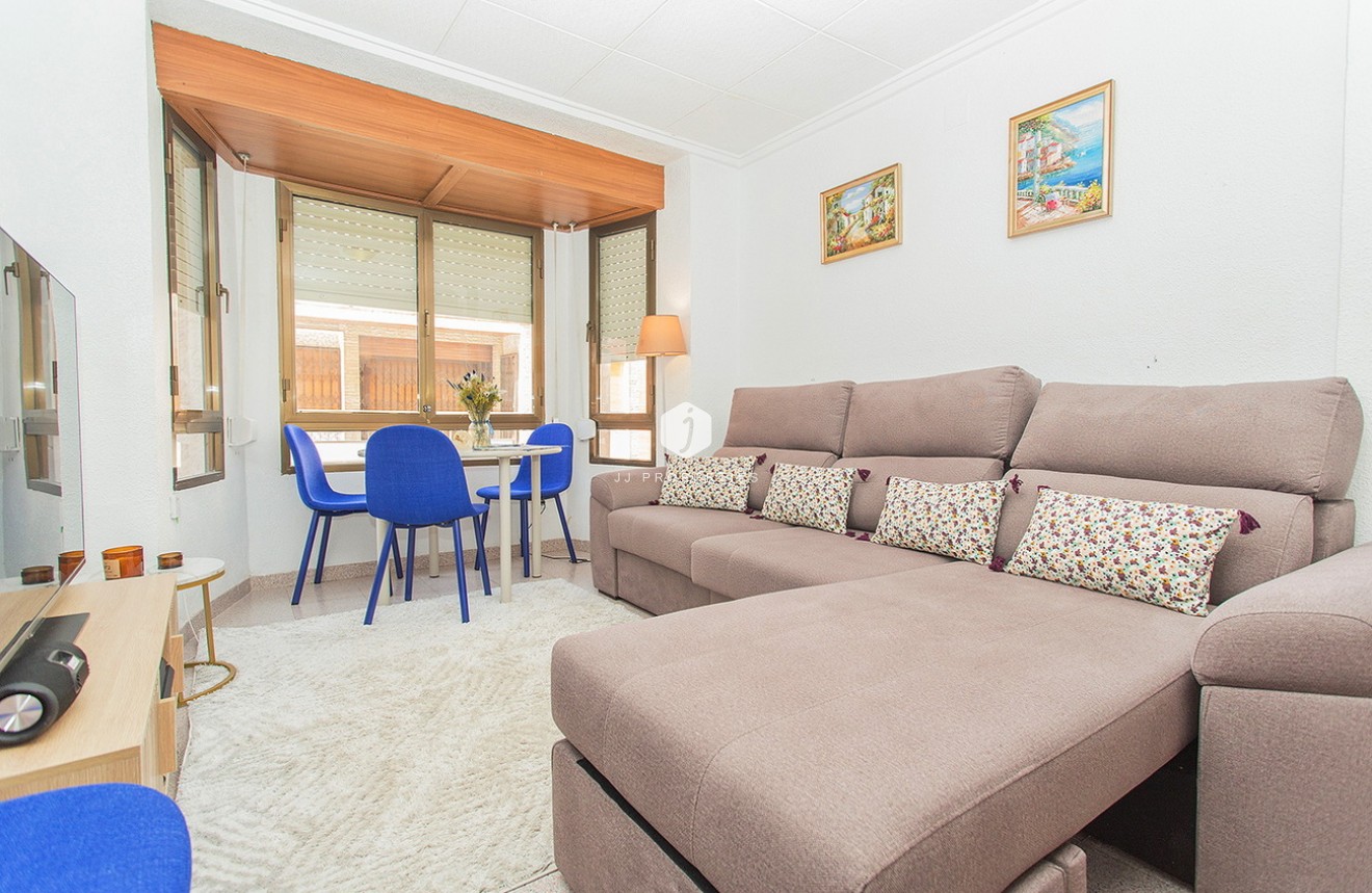 Tweedehands - Chalet -
Torrevieja - Costa Blanca