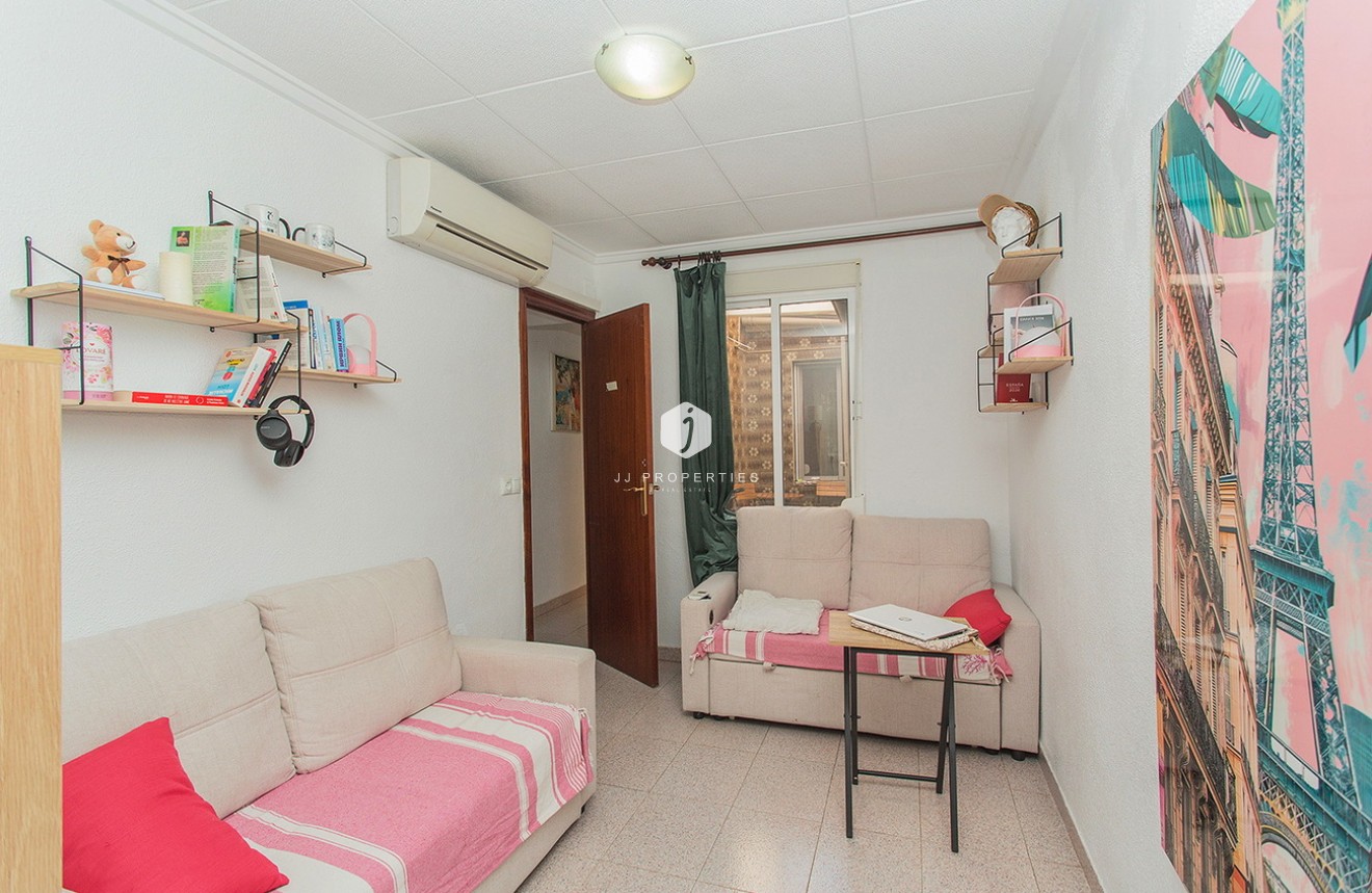 Tweedehands - Chalet -
Torrevieja - Costa Blanca