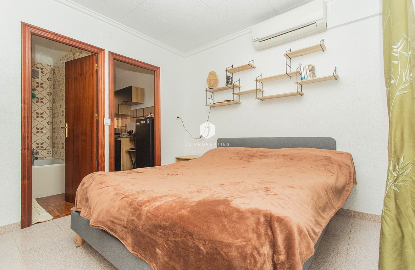 Tweedehands - Chalet -
Torrevieja - Costa Blanca