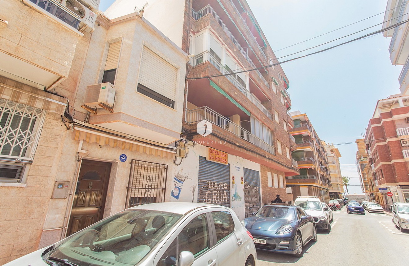 Tweedehands - Chalet -
Torrevieja - Costa Blanca