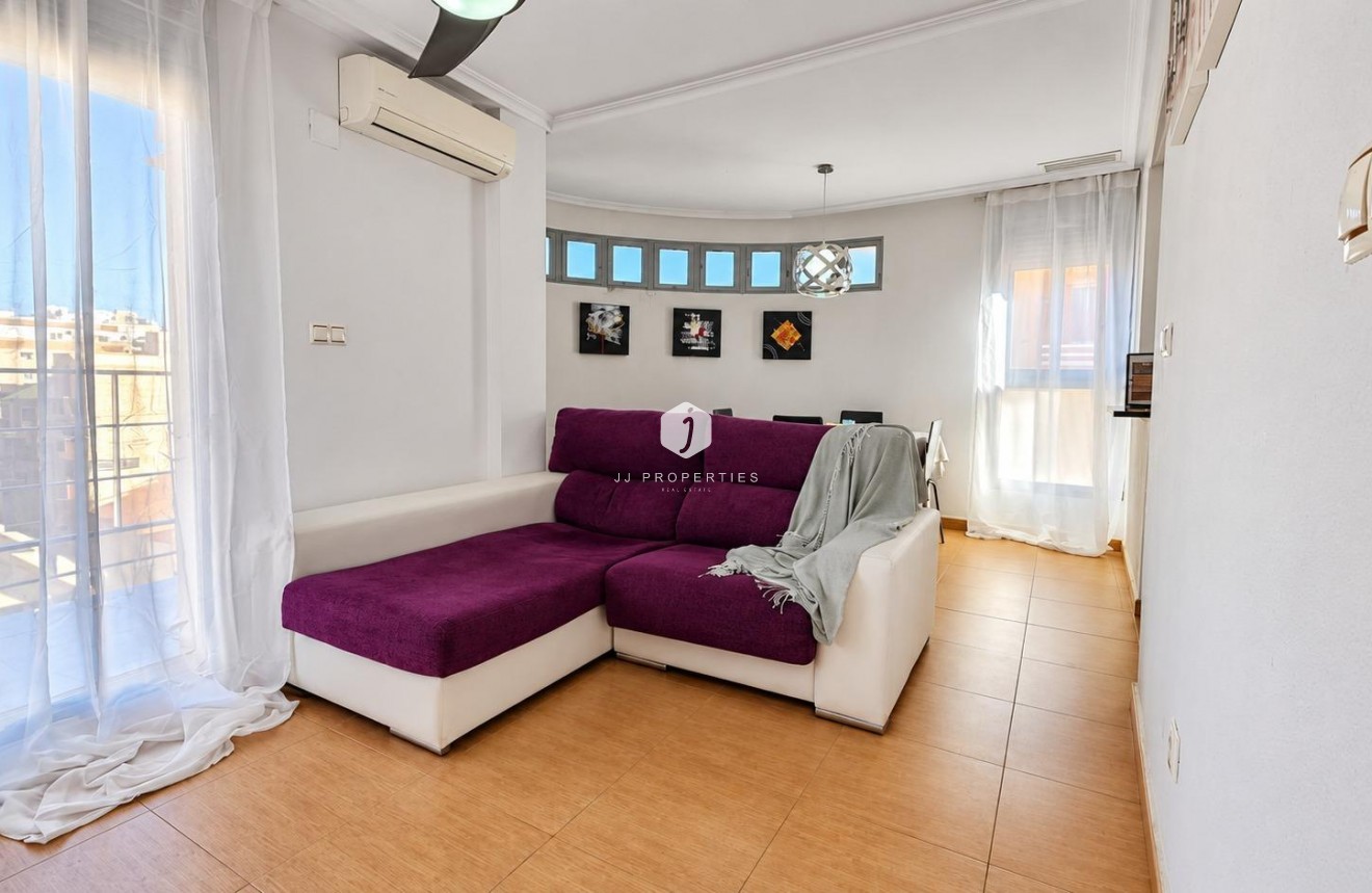 Z drugiej ręki - Mieszkanie w bloku -
Torrevieja - Centro - Muelle Pesquero