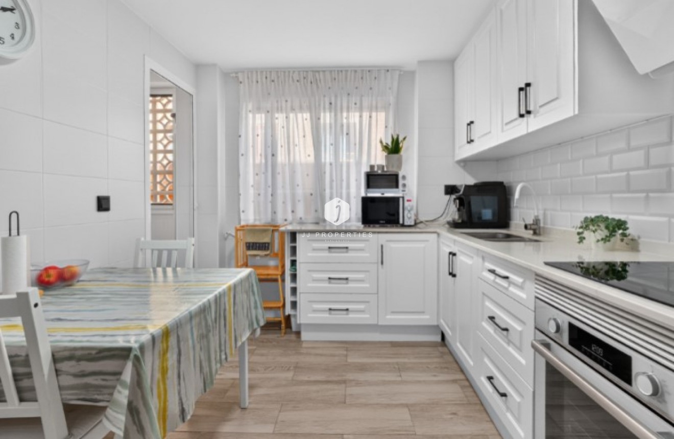 Segunda mano - Apartamento / piso -
Torrevieja - Costa Blanca