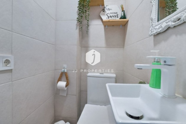 Segunda mano - Apartamento / piso -
Torrevieja - Costa Blanca