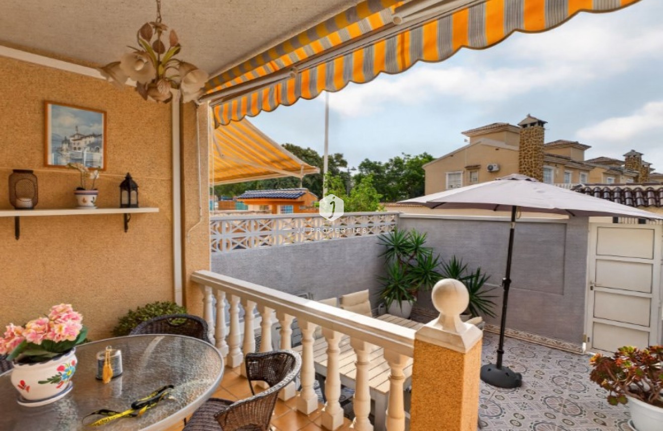 Tweedehands - Chalet -
Torrevieja - Costa Blanca