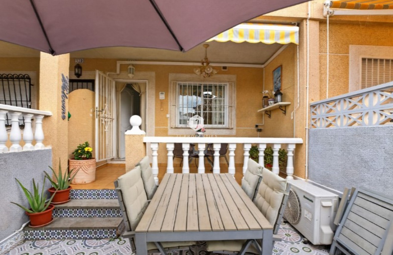 Tweedehands - Chalet -
Torrevieja - Costa Blanca