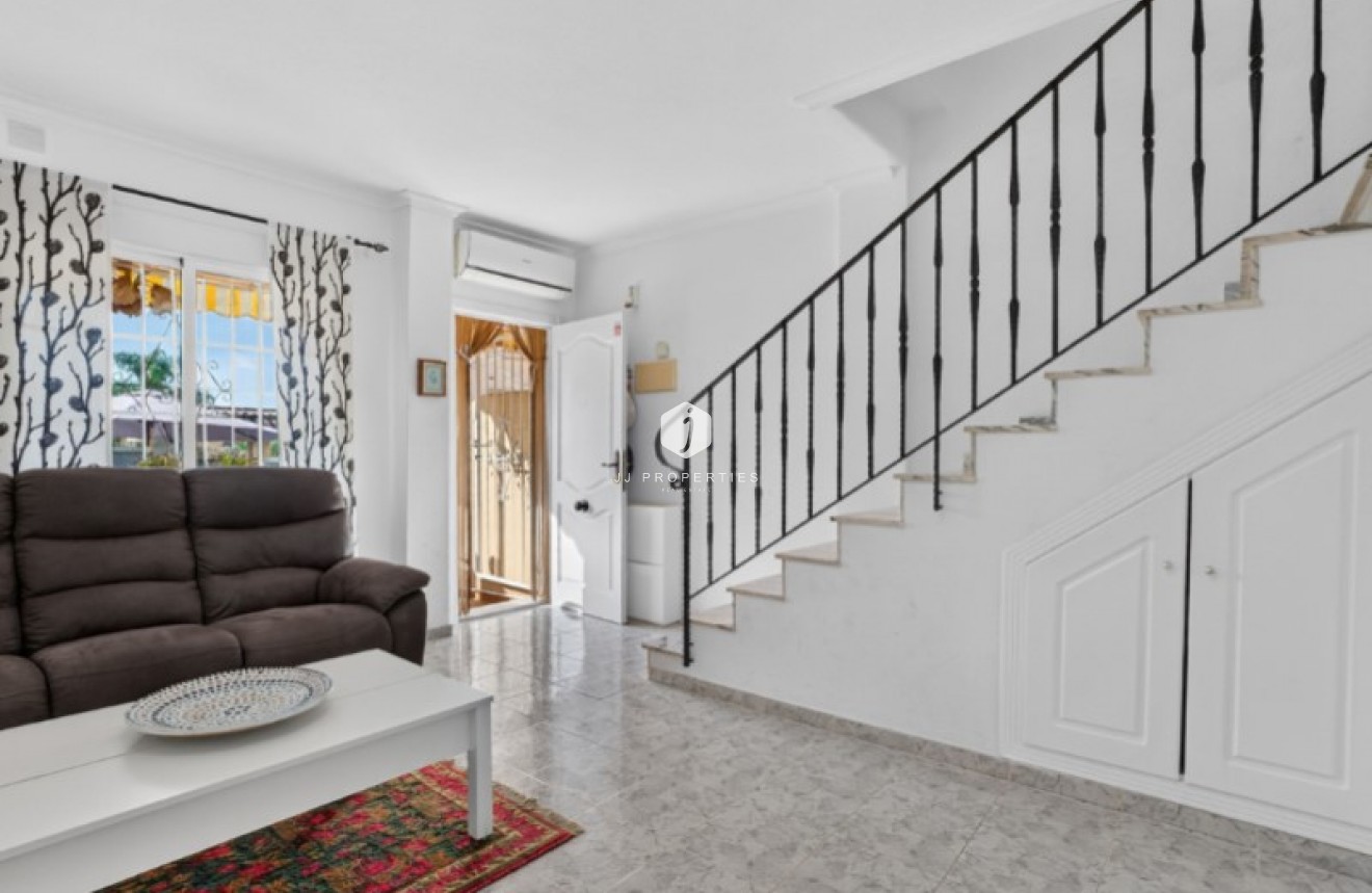 Tweedehands - Chalet -
Torrevieja - Costa Blanca