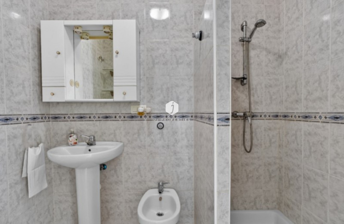 Tweedehands - Chalet -
Torrevieja - Costa Blanca