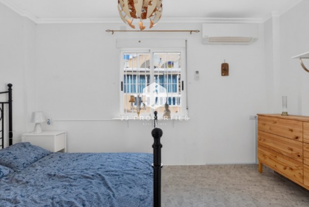 Tweedehands - Chalet -
Torrevieja - Costa Blanca