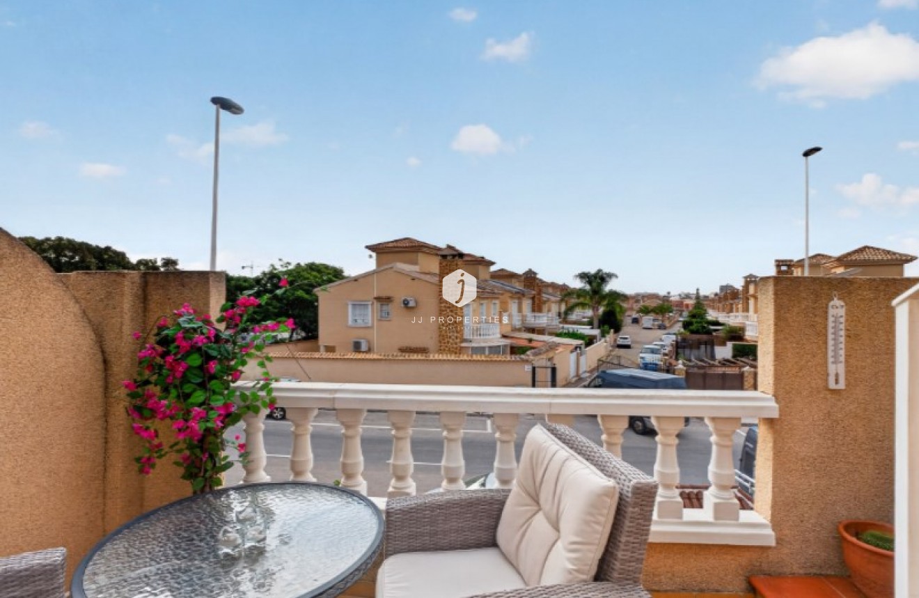Tweedehands - Chalet -
Torrevieja - Costa Blanca