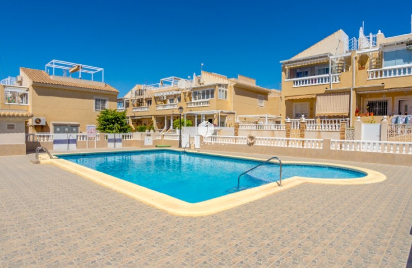 Tweedehands - Chalet -
Torrevieja - Costa Blanca